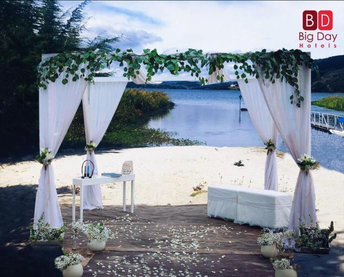 Big Day Hotels-Lago De 托塔 外观 照片